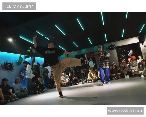 深圳街舞队的力量与魅力探索街舞文化的蓬勃发展与团队精神