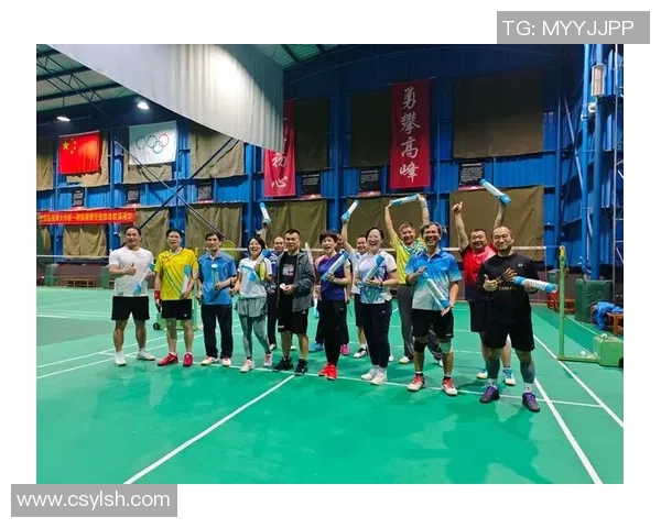 羽毛球专题:深入探讨上海羽毛球队默契配合与战术协作的成功之道 羽毛球专题:深入探讨上海羽毛球队默契配合与战术协作的成功之道